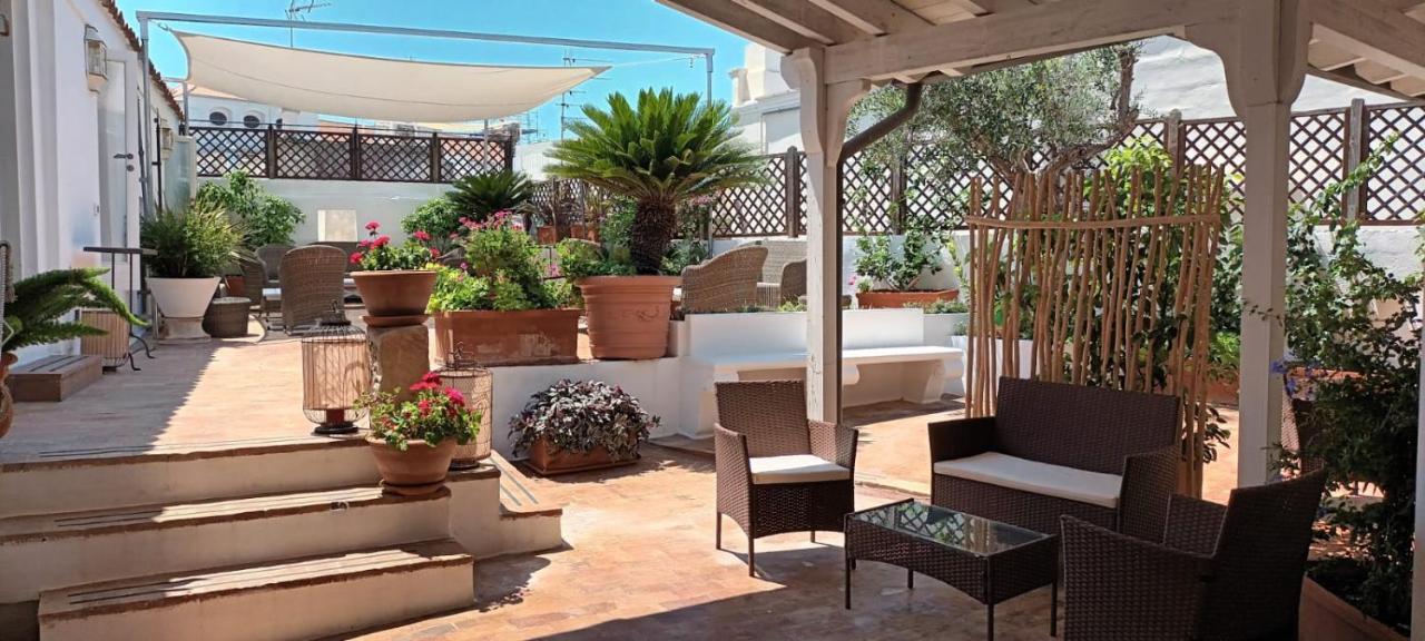Palazzo Zacheo Bed & Breakfast Gallipoli Exterior photo